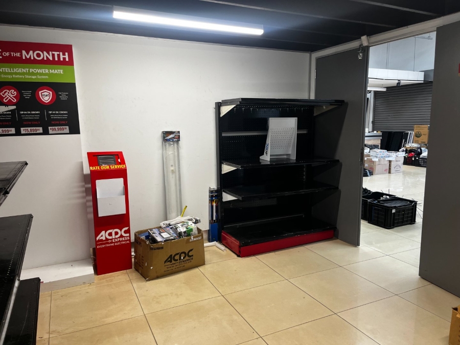 To Let Commercial Property for Rent in Melodie North West